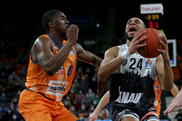 还用敏锐的 还用敏锐的