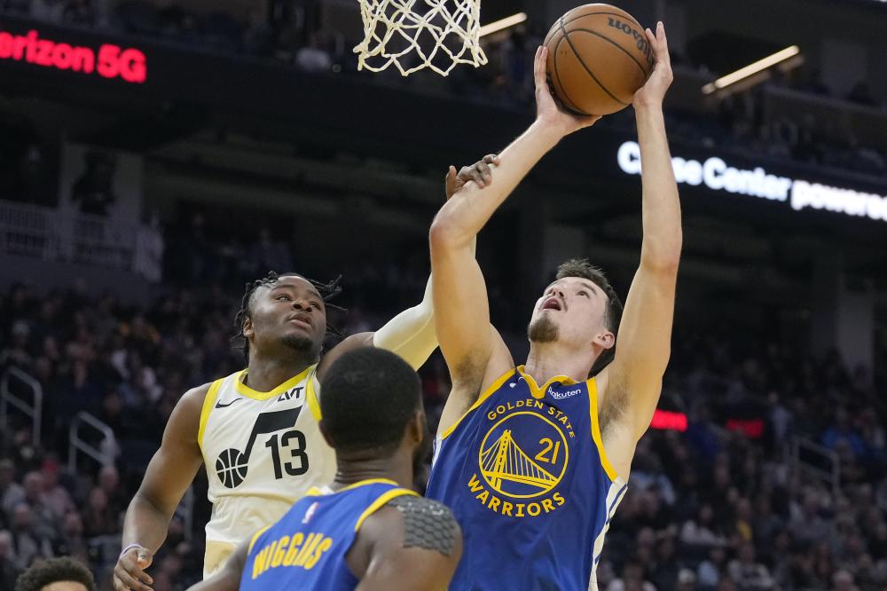 英超联赛中 英超联赛中